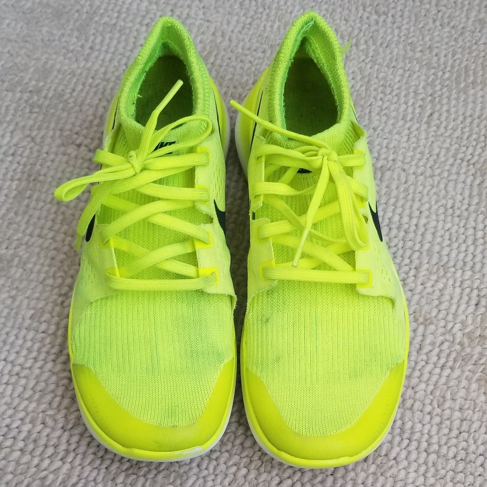 Nike Beta RN Running Shoe Knit Socklike Upper Volt - Picture 2 of 8
